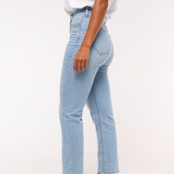 Abercrombie & Fitch High Rise Light Blue Jeans - Picture 4 of 4